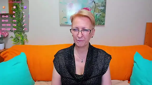 Iamyourdream89 - sucking a dildo