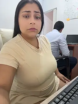 Angie_e - I secretly masturbate with a dildo.