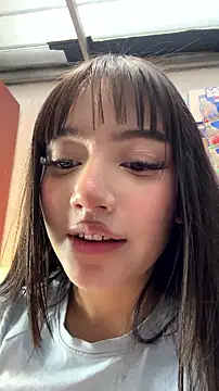 MayyBonita - BLOWJOB HIDDEN IN THE MARKET