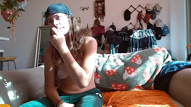 LilBongo1 - Makeout Naked