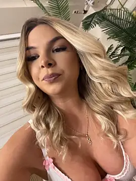 KimmBliss - HAPPY PUSSY , HAPPY Kimmy😈🍑🍑