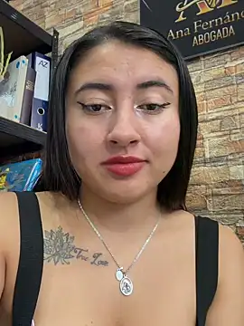 _Sarah-Office1 - Control my toy Make my SQUIRT