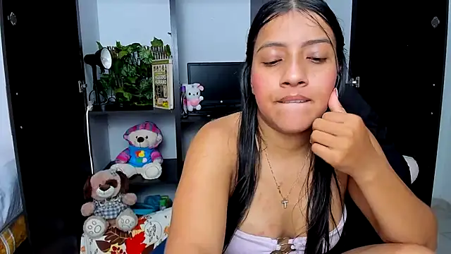 Zara_cute - show tits