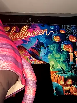 AmazonianMistress - 🎃Last Tipper Gets A Treat🎃Video/Pic?🎃