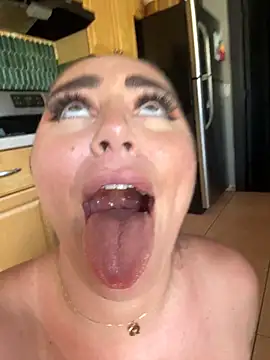 Lovely_beast - Strip cheese to my panties
