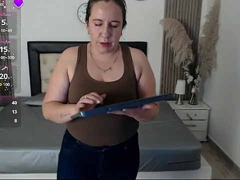 RoxyWilde - blowjob + saliva