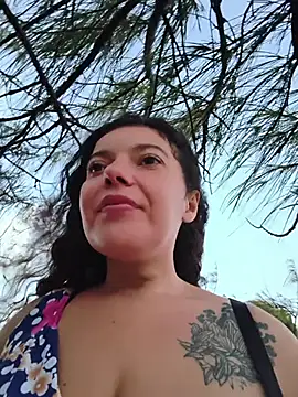 Mari_valda31 - Óleo nos seios