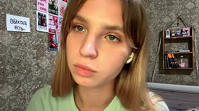 LilliaEhmen - Bite my lips close to you💙