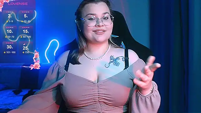 InLoveWithLife26 - Towel Show