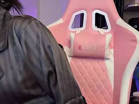Julie_Ulie - Dâm Dâm cô nương heheh