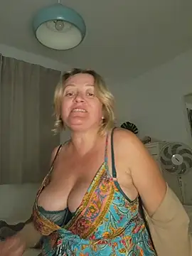 Lady_charlyne - Doigts chattes