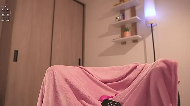Caro_sanchezz - Fuck me with domi
