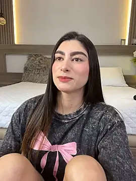 Evelyn_hills