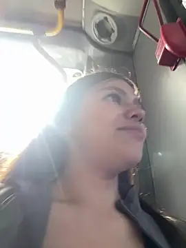 Alyshanon18 - SQUIRT IN THE BUS💦