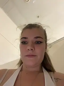 Holy_Tereza - PUT NORA DEEP IN PUSSY VIBE ME HARD NOW