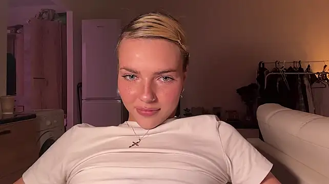 ChristelDuncombe - topless photo in PM (Last tip)