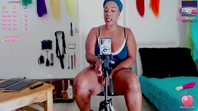 Queenanitadix - 2MIN 8.3IN YT TOY LEGS UP ANAL PLAY