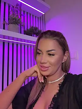 KirstieVegas - Make my clit pulse😈🎁Last tip