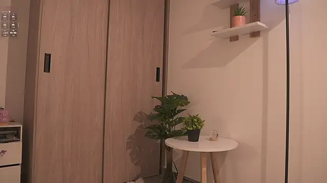 Caro_sanchezz - Fuck me with domi