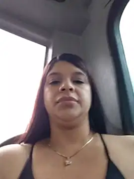Layla-daring - I spit and suck my tits on the bus