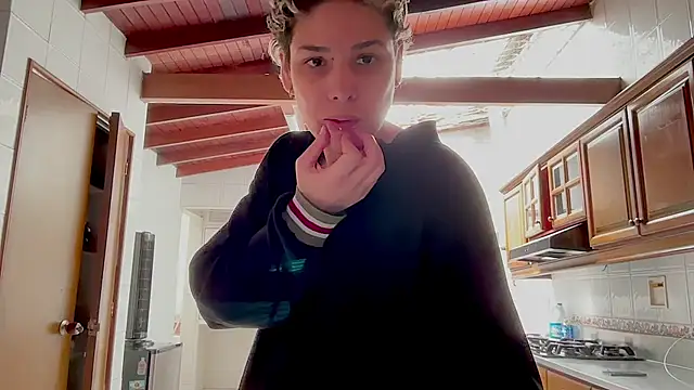 MarcellaGriffin - SUCK BOOBS GIRLS