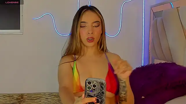 888adara - play with my pussy and make a big squirt