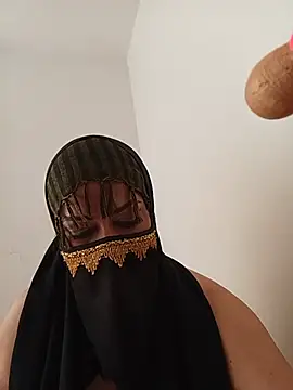 Esmeralda_66 - zoom ass ❤️