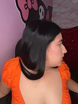 Kiitty_LS - Bare Breasts 🍒 x 5min