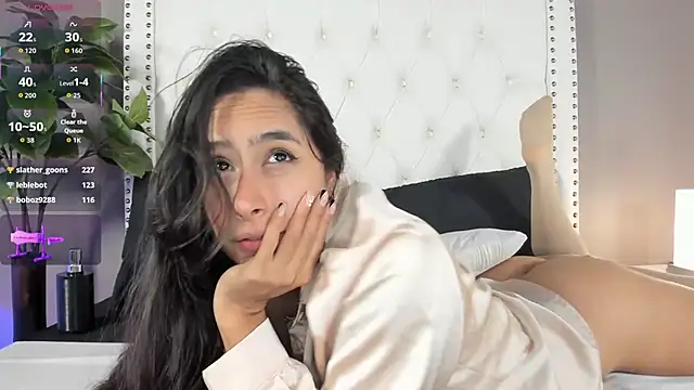 Julia_Martinez_ - Tease me with sexy body