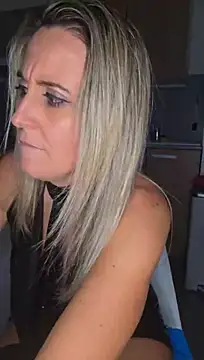 Malicia-hot - Flash Seins