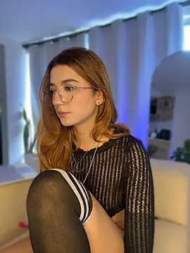 Hi_Soyfer - SQUIRT WITH MY NORA