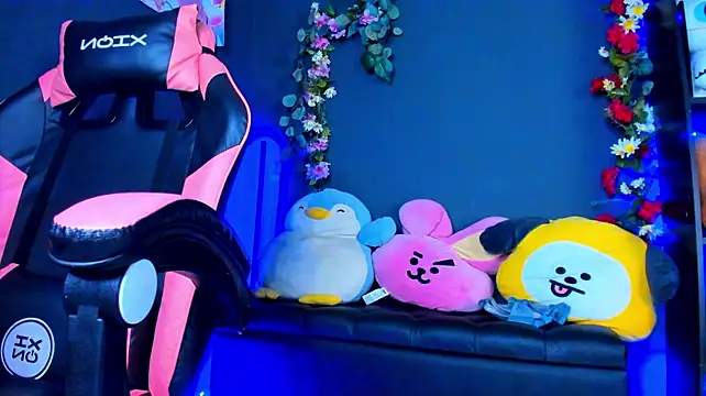 Kira_Exxe - blowjob + saliva on body