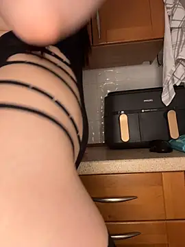 Veliora - sloppy blowjob🍌+Tease my pussy 🔥