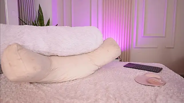 Tiffany_Sims1 - 🥰 Love Your Tits