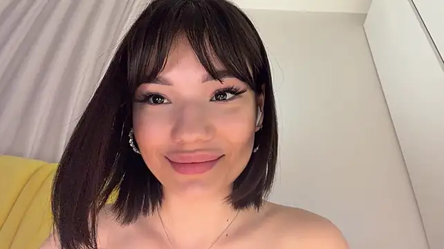Barbie_Aria - pinch my nipples x5 to make them hard