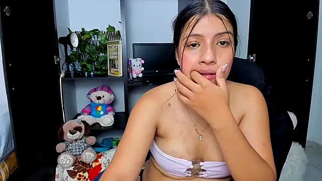 Zara_cute - show tits