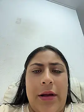 Angie_e - I secretly masturbate with a dildo.