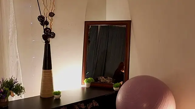MaribelAntwi - Cute air kiss for you
