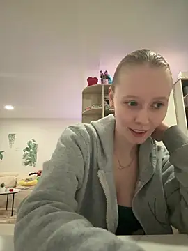 JanaLady - Go doggy and slap my ass x8🍑