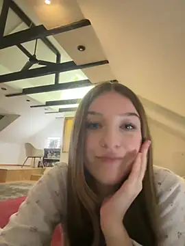 MyCherryKiss - Show Booty and Twerk in Doggy🍑