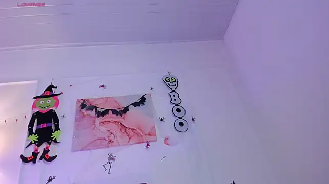 Eva-Millss - SUCKING FINGERS