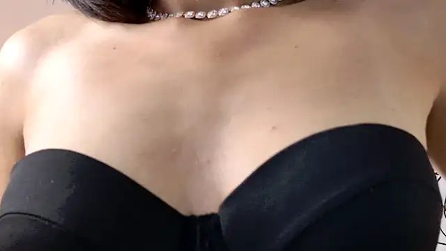 MelodyMarks_ - 😏 COME MAKE ME MISBEHAVE 🔥