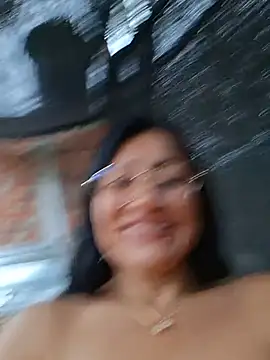 Maturexxxnaughty - Stranger sucks my tits on the street.