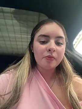 Imlindapink - Fuck pussy in car + toples 🍒✨