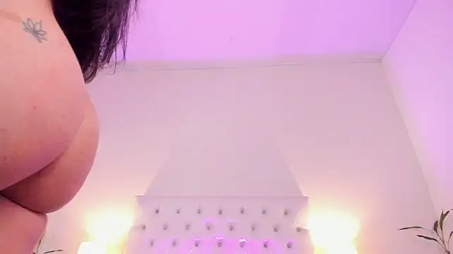 Tiffanny_Gomez - 🔥Spanks Ass x 10🔥