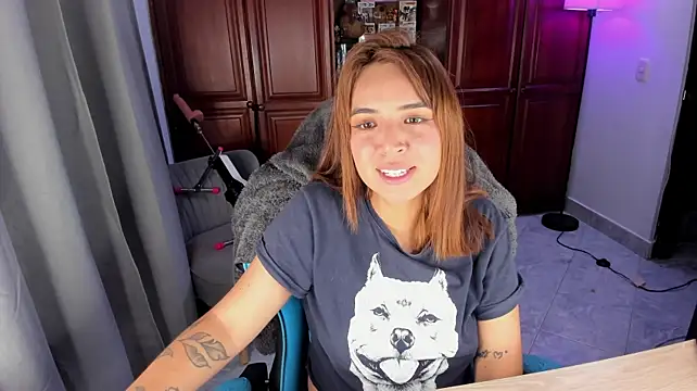 AmberWolf_