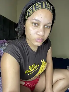 SexxyAsHellly - Show pussy closeup