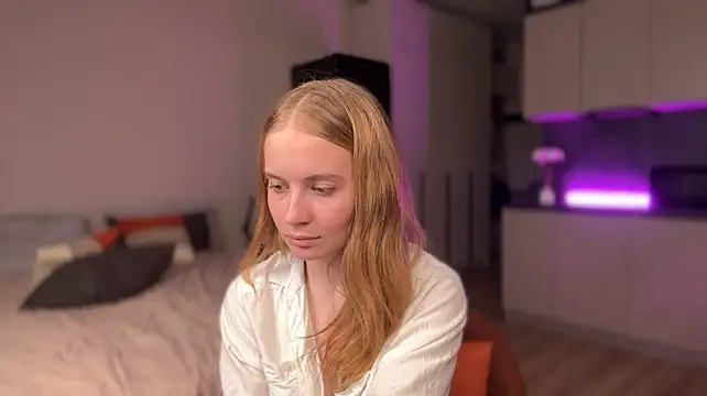 Mary_Day_ - shaking boobs