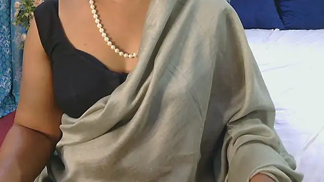 Mallu_Manisha