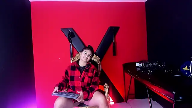 LexiSttar - Deepthroat + saliva in boobs